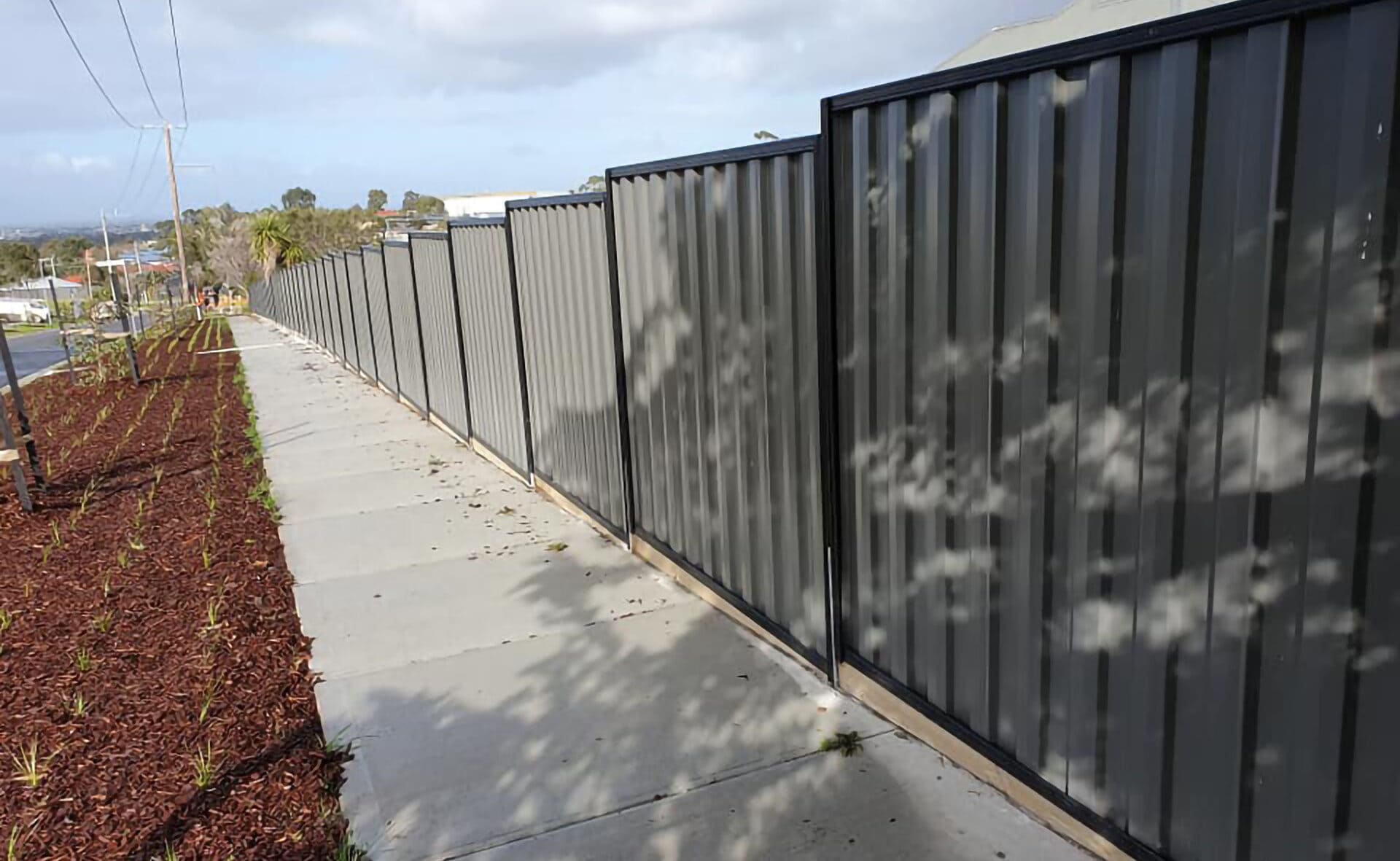 colorbond fencing (5)